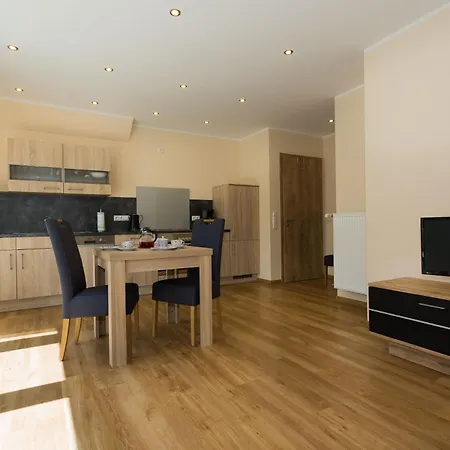 公寓 埃伦茨-波特斯多夫皮耶斯酒庄度假酒店 *