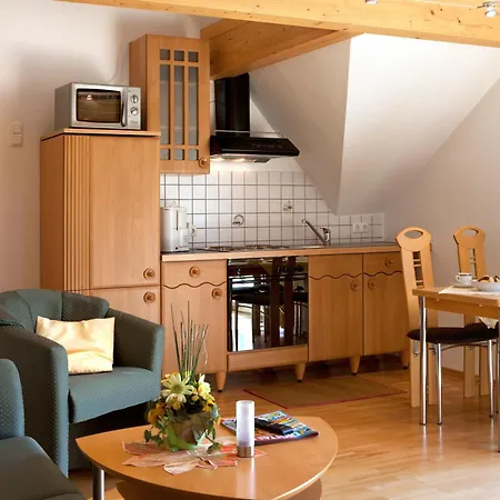 公寓 埃伦茨-波特斯多夫皮耶斯酒庄度假酒店