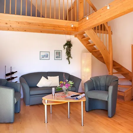 公寓 埃伦茨-波特斯多夫皮耶斯酒庄度假酒店 *