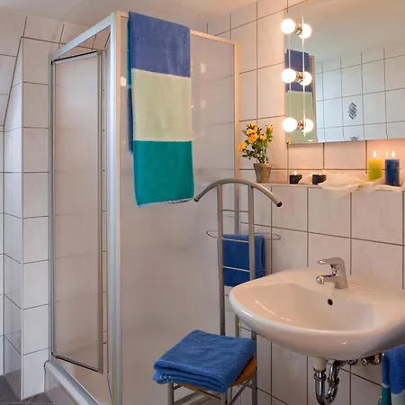 埃伦茨-波特斯多夫皮耶斯酒庄度假酒店 公寓 埃伦波特道夫